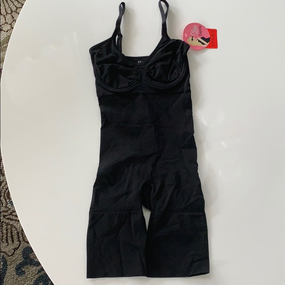Spanx Slim Cognito black shaping bodysuit Sz Small